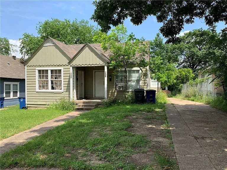 Photo - 1826 Ramsey Ave