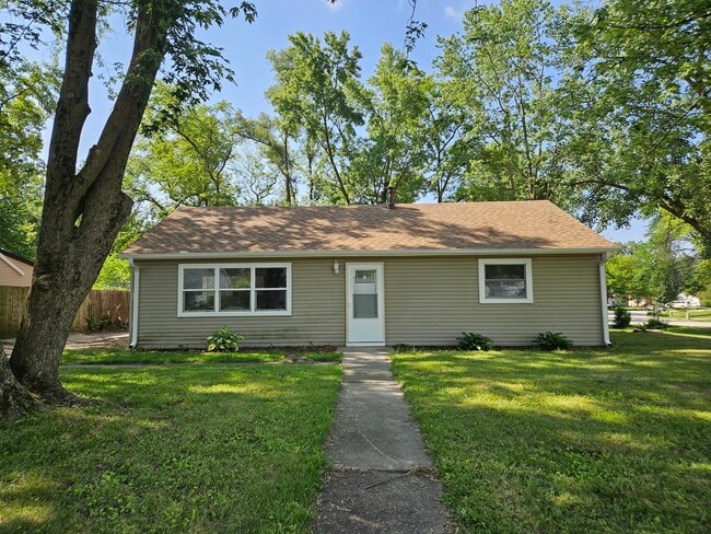 Photo - 34W739 Clyde Pkwy House