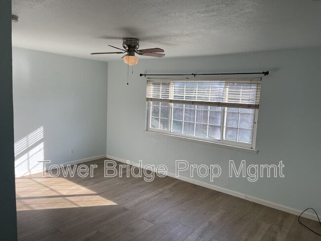 Photo - 8724 Halverson Dr