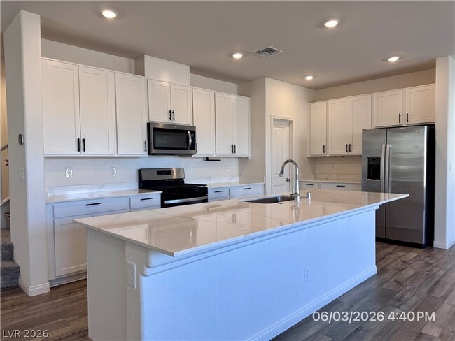 Photo - 9552 Bursill St