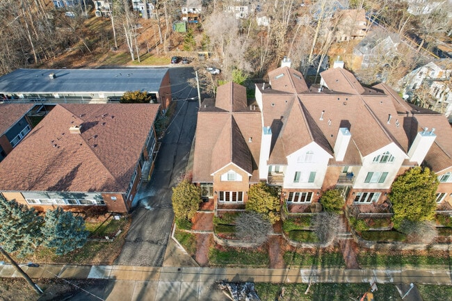 Photo - 934 W Huron St