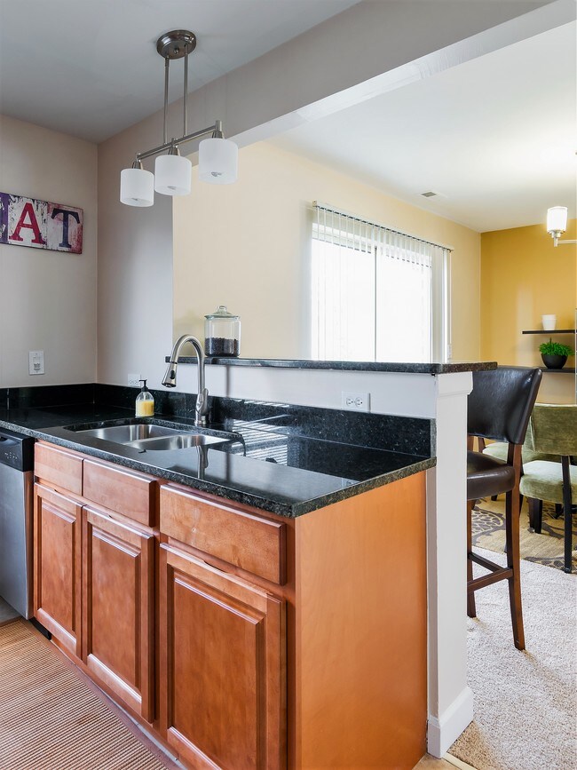 The Meadows Apartments Lakemoor For Rent in Lakemoor, IL