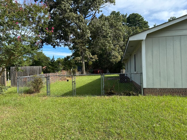 Photo - 3301 Rhodhiss Ct