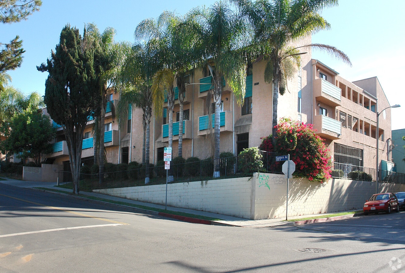 Photo - 1002 Sanborn Ave Apartments