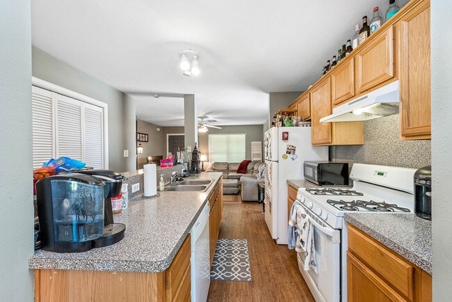 Photo - SUBLEASE AVAILABLE IMMEDIATELY THROUGH JULY 2026! Charming 3 Bed, 2 Bath in Central Location!