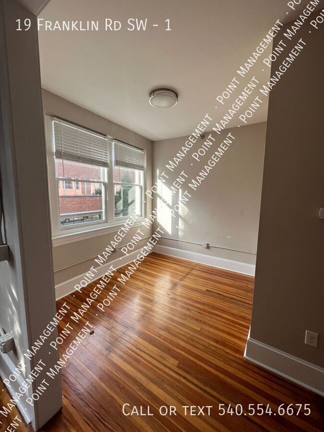 Photo - 19 Franklin Rd SW Unidad 1