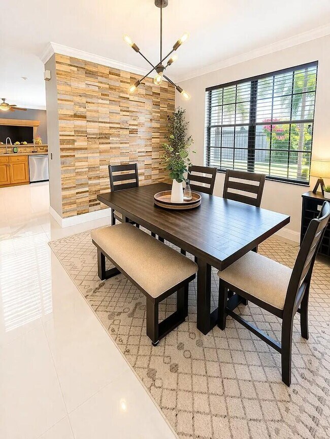 Photo - 131 Cameron Ct