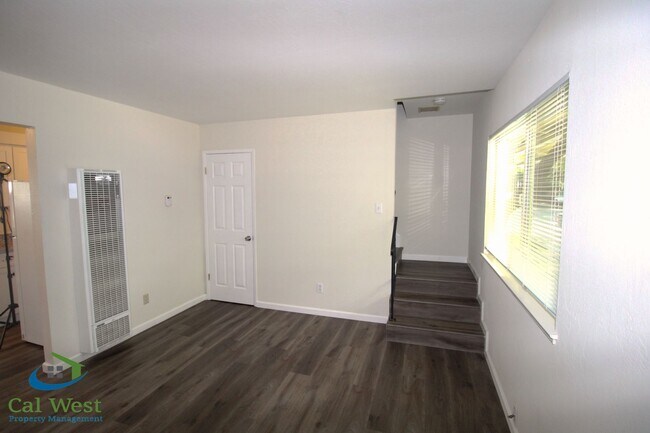 Photo - $2895 - 2 Bed 1.5 Remodeled 2 Story Towhn Home Near Keily and Saratoga Unit C