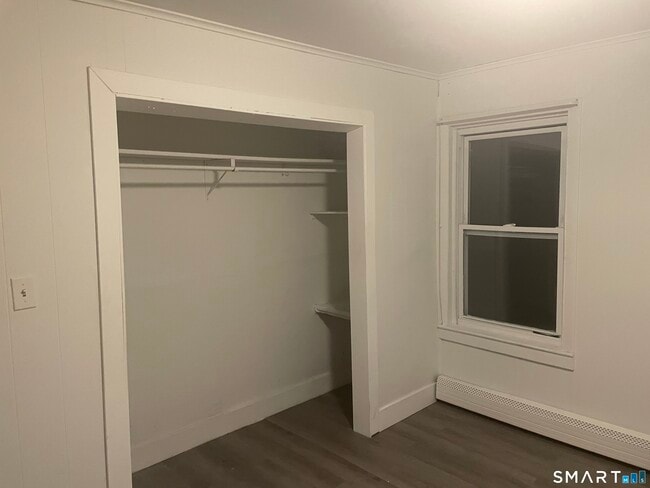 Photo - 411 School St