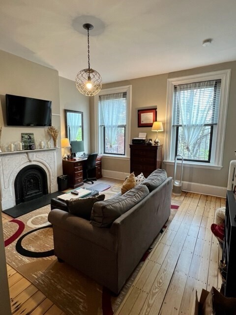 Photo - 656 Tremont St Unidad 7