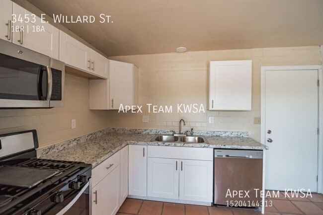 Photo - 3453 E Willard St