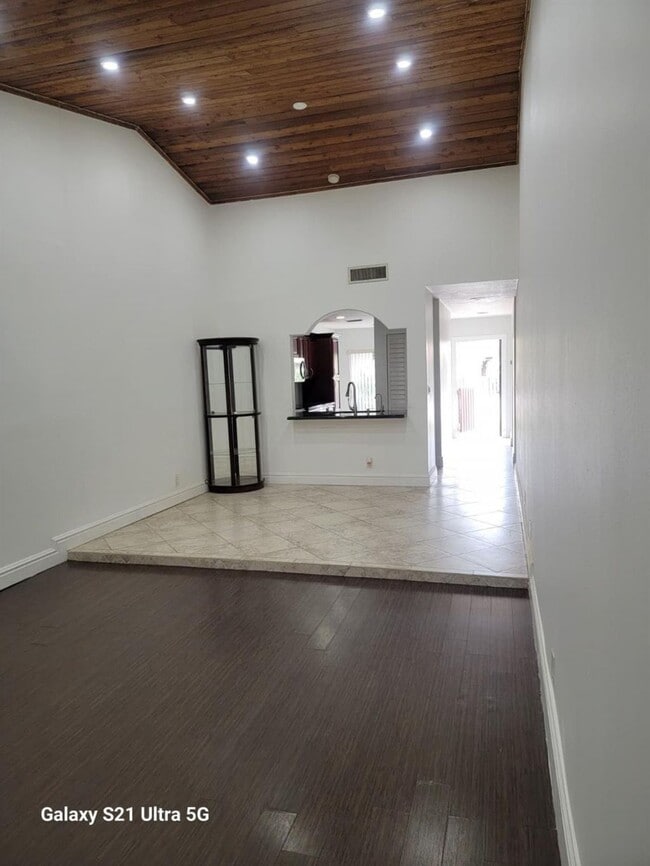 Photo - 8336 NW 37th Pl