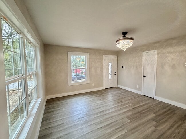 Photo - 5958 Scottsdale Dr