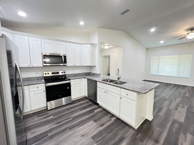 Photo - Beautifl Bedroom / 2 Bath Home in Ocklawaha!