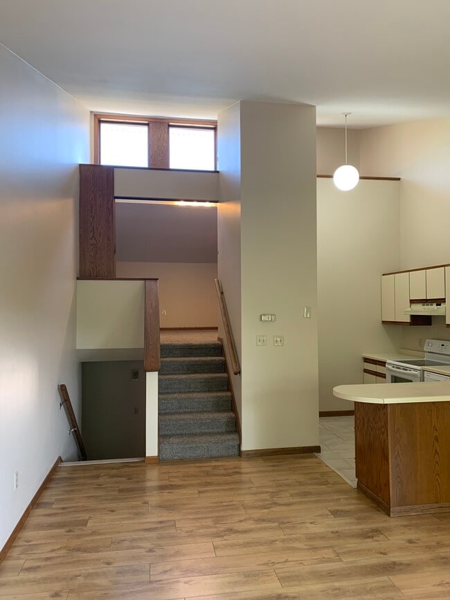 Photo - 317 River St Unit #5