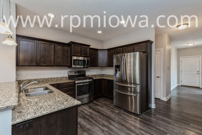 Photo - LARGE PRAIRIE TRAIL HOME!! 4 Bedroom, 3.5 Bath Home in Ankeny