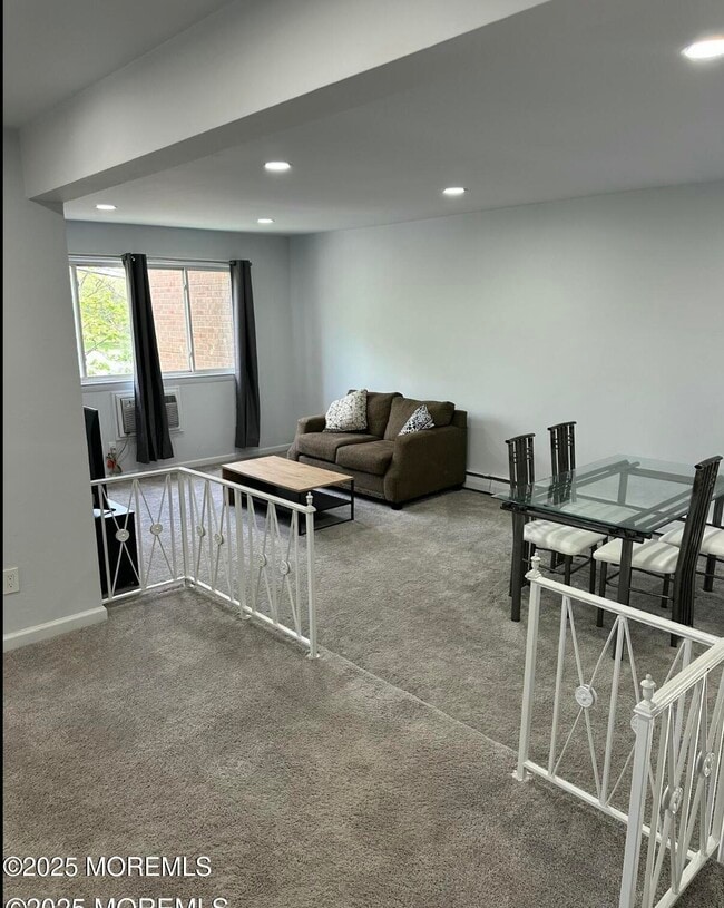 Photo - 35 Sternberger Ave