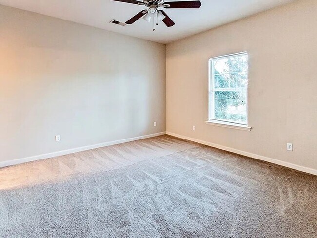 Photo - Magnolia Grove 226