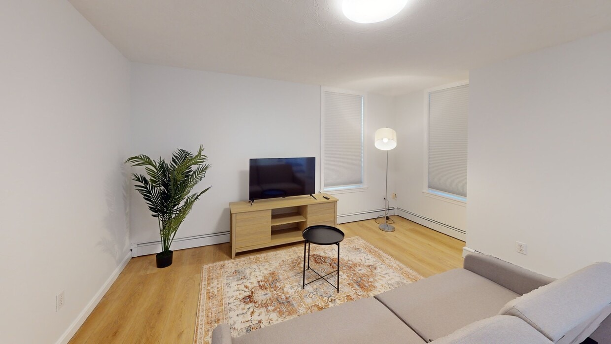Photo - Private bedroom in 4 bed/4 bath Home