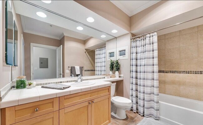 Full bathroom - 1545 NW 57th St Condo Unit 602