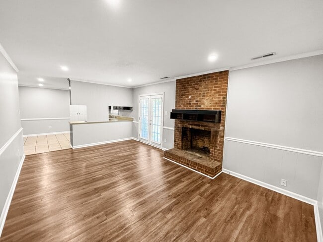 Building Photo - Nice 3 Bedroom Ranch Rental