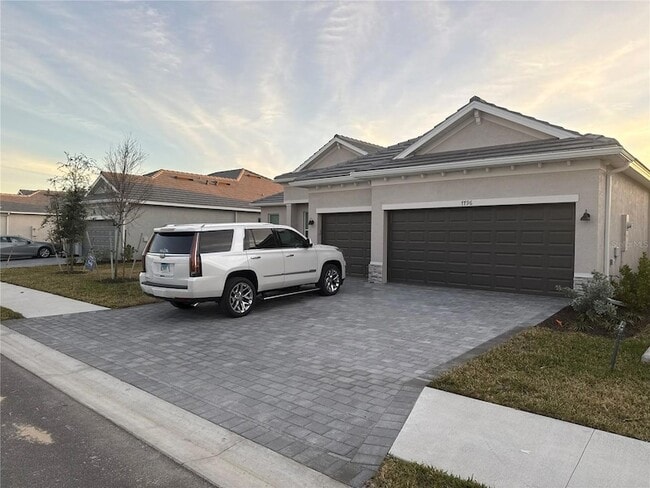 Photo - 7796 Lakes Edge Ln