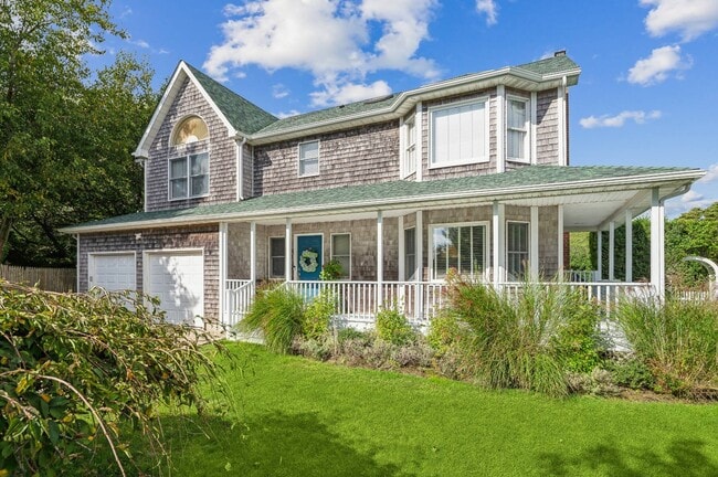 Building Photo - 25 Meadowgrass Ln