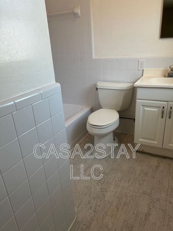 Photo - 4917 Vincennes St Unit 1