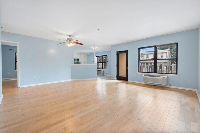 Photo - 8915 Bergenwood Ave Unit 1st floor
