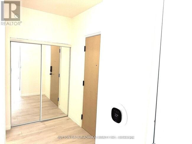 Photo - 280 Dundas St W Unité 1505