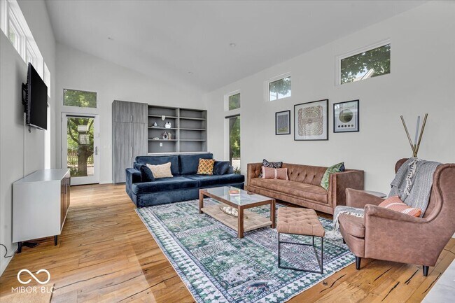 Photo - 1112 Polk St