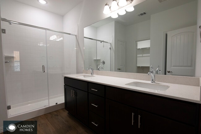 Photo - 792 Rd 5109