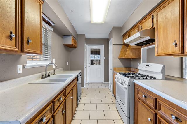 Photo - 1105 Lawson Dr