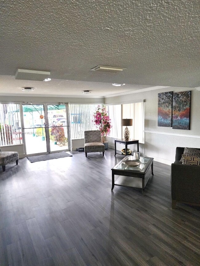 Building Photo - 22615 SW 66th Ave Unit 312 Rental