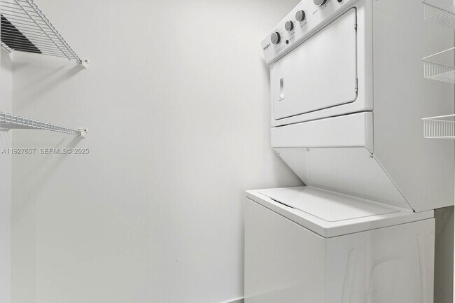 Photo - 244 Biscayne Blvd