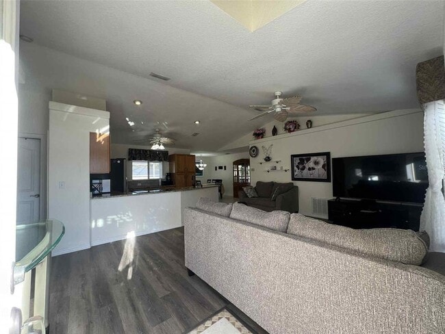 Photo - 6557 Freeport Dr