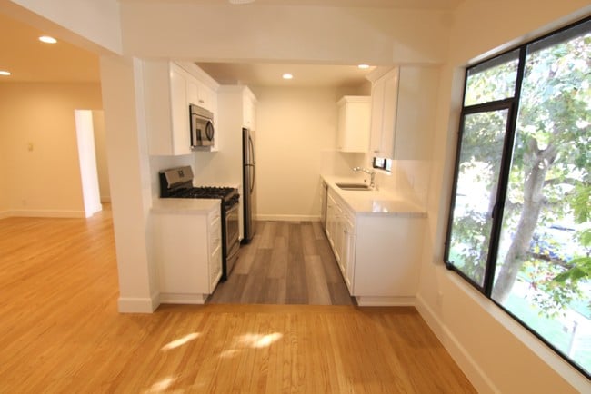 Photo - 1523 S Wooster St Unidad 4