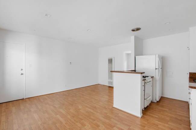 519 Hill St Unit 06