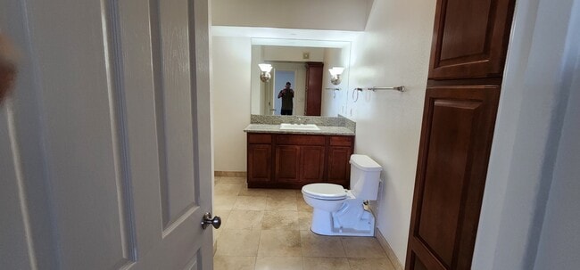 Photo - 200 W 2nd St