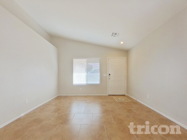 Photo - 2030 N 108th Dr