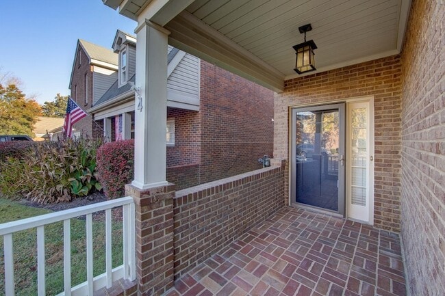 Photo - 1129 W Main St