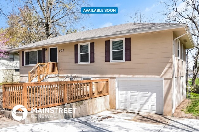 Building Photo - 602 Linwood St Rental