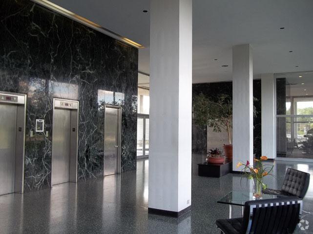Lobby - Lafayette Towers