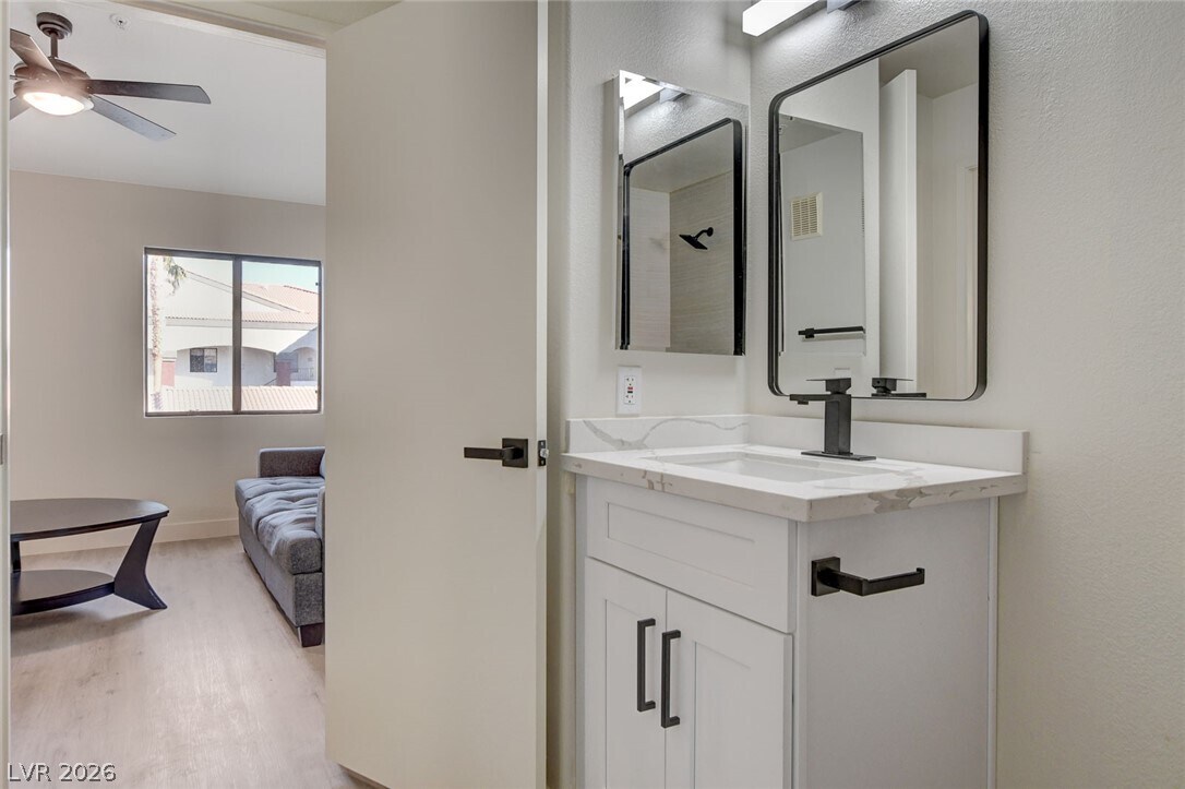 Photo - 950 Seven Hills Dr Unit 1422