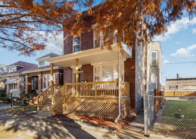 7337 S Green St Unit #2