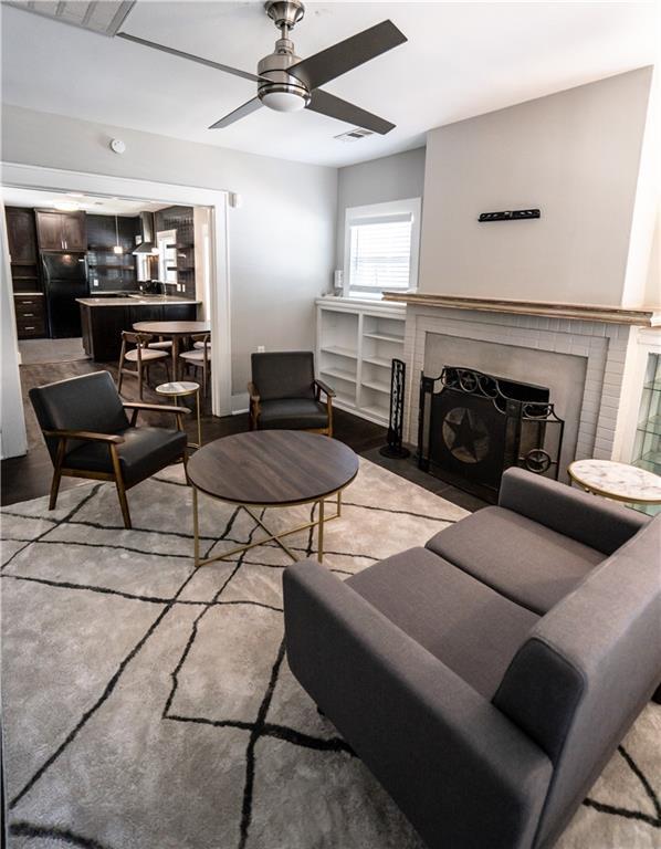 Photo - 2836 Pearl St