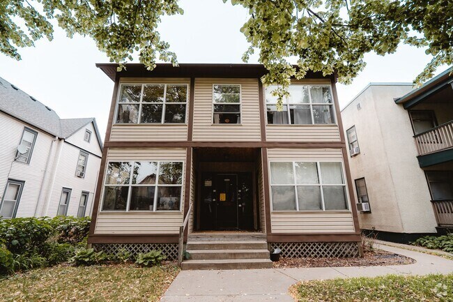 Building Photo - 2821 Garfield Ave Unit 4 Rental