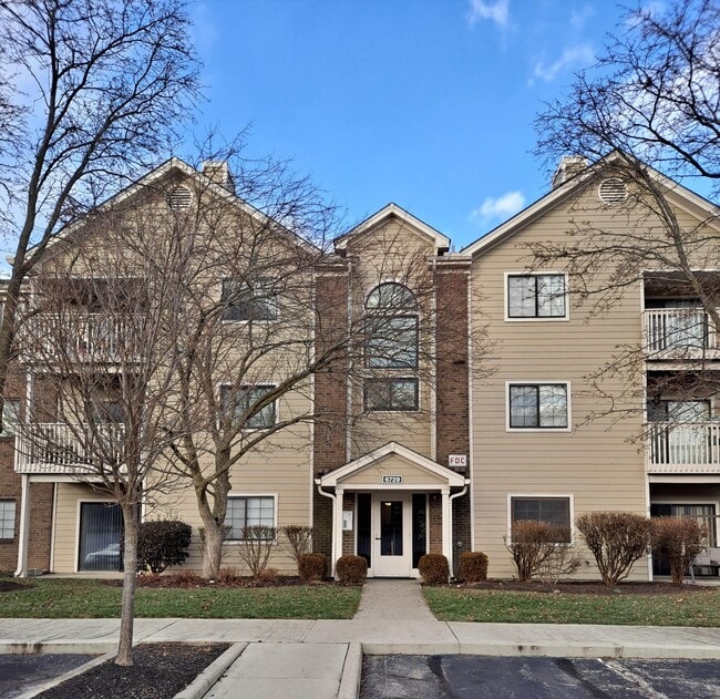 Building Photo - 6729 Meadow Creek Dr Unit 310