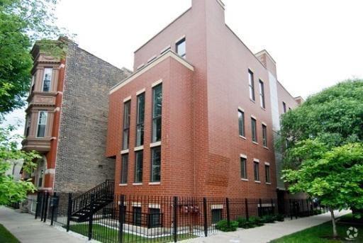 Building Photo - 1458 N Artesian Ave Unit 3 Rental