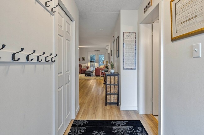 Photo - 49 Trott Blvd